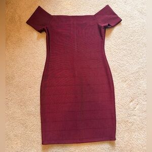 Burgandy off-the-shoulder body con dress